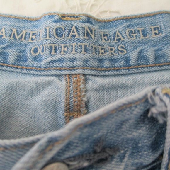 American Eagle Outfitter  Distressed Denim Shorts - Picture 3 of 8